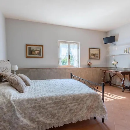 Stunning In With Kitchen * Capannori
